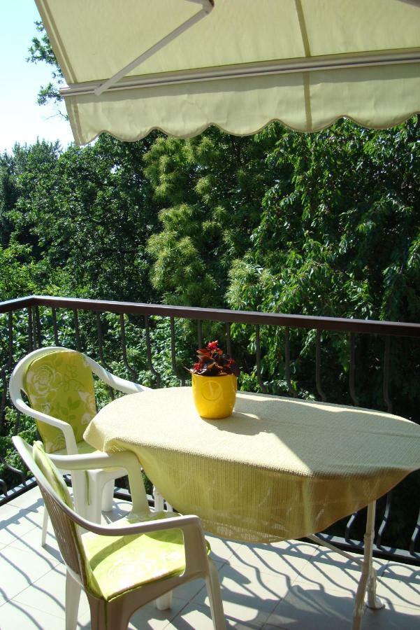 Apartment Branko With Free Parking Icici Exterior photo