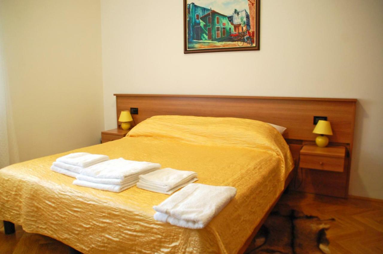 Apartment Branko With Free Parking Icici Exterior photo