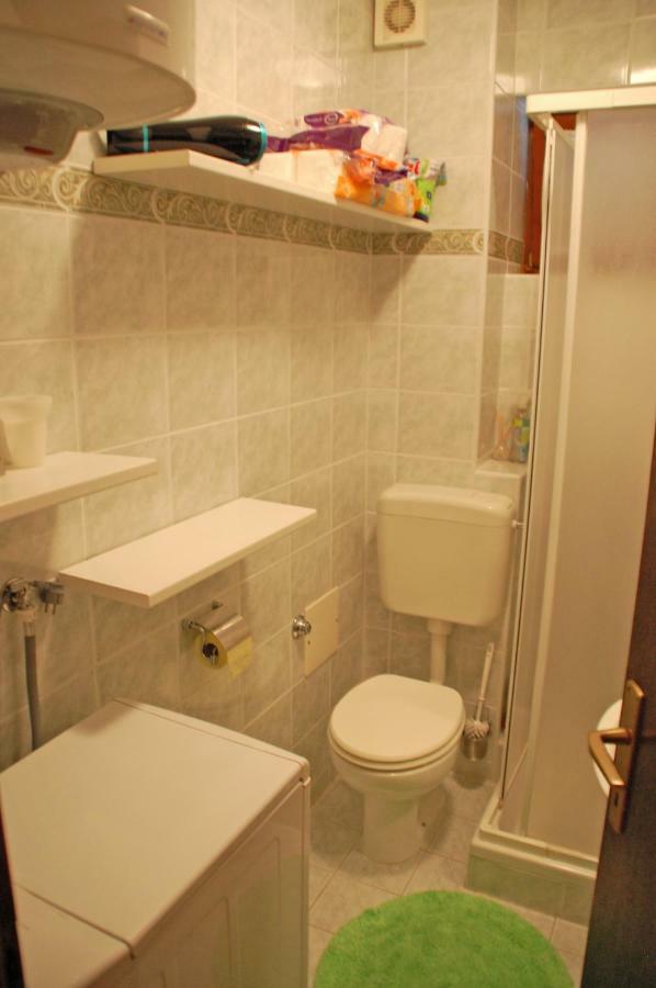 Apartment Branko With Free Parking Icici Exterior photo