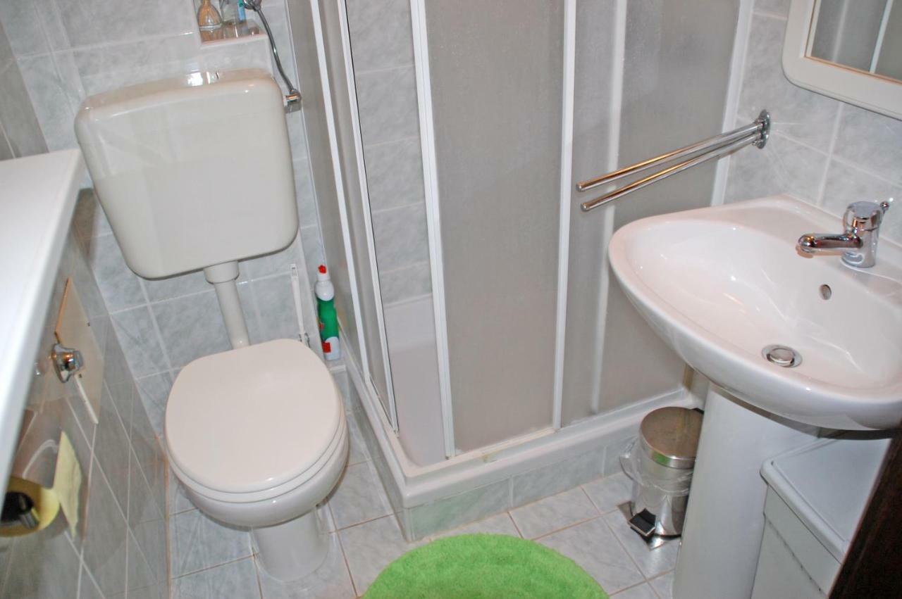 Apartment Branko With Free Parking Icici Exterior photo